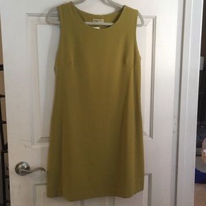 Green Mini Mod dress with back pleats